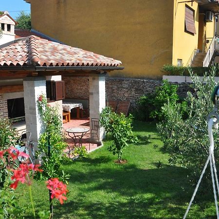 Holiday House Arena Pola Esterno foto