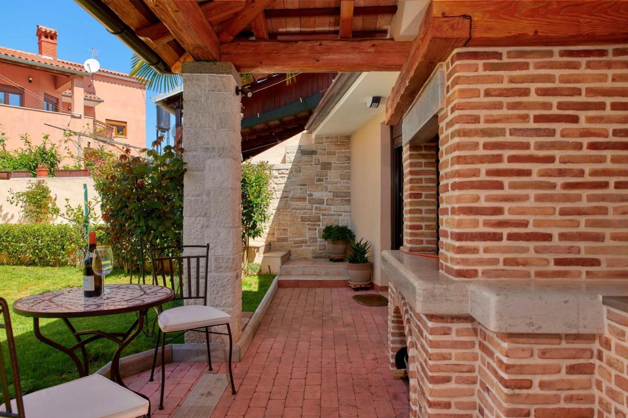 Holiday House Arena Pola Esterno foto