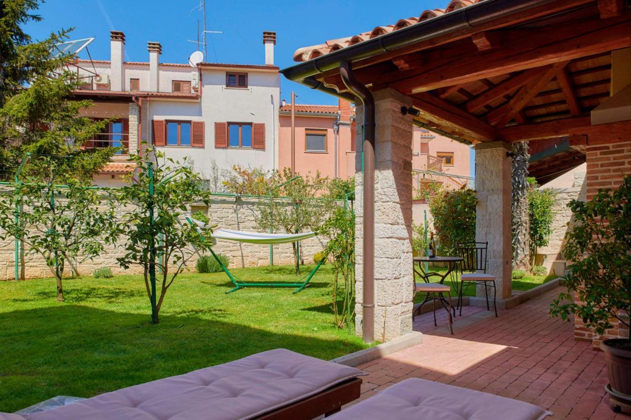 Holiday House Arena Pola Esterno foto