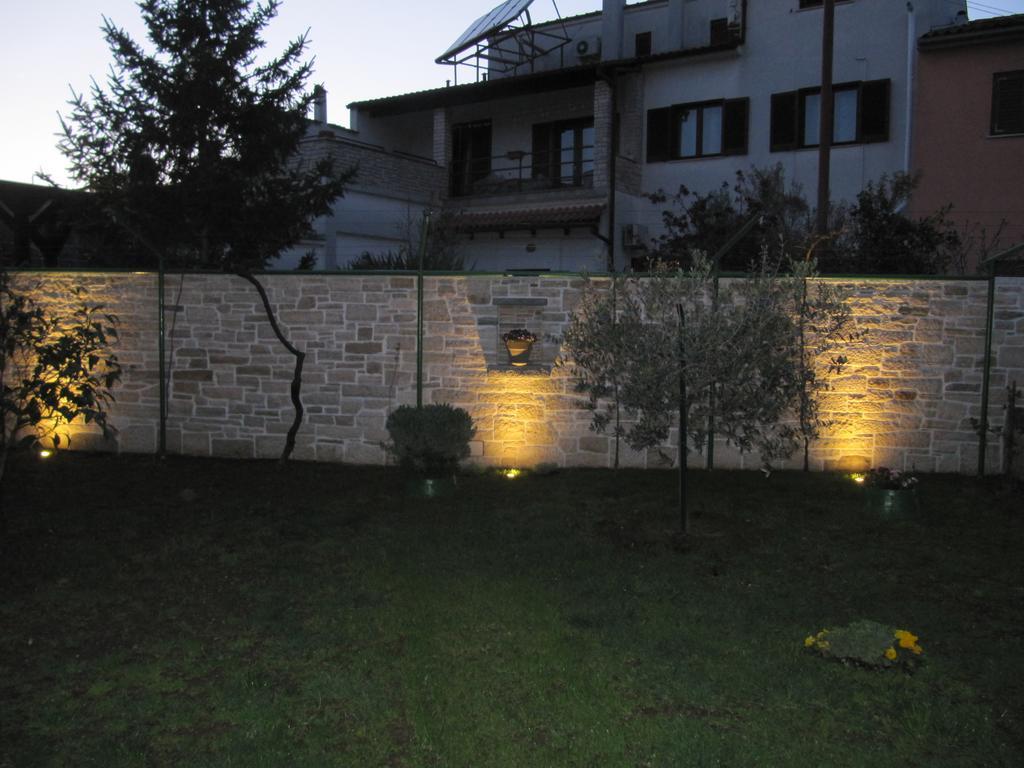 Holiday House Arena Pola Esterno foto