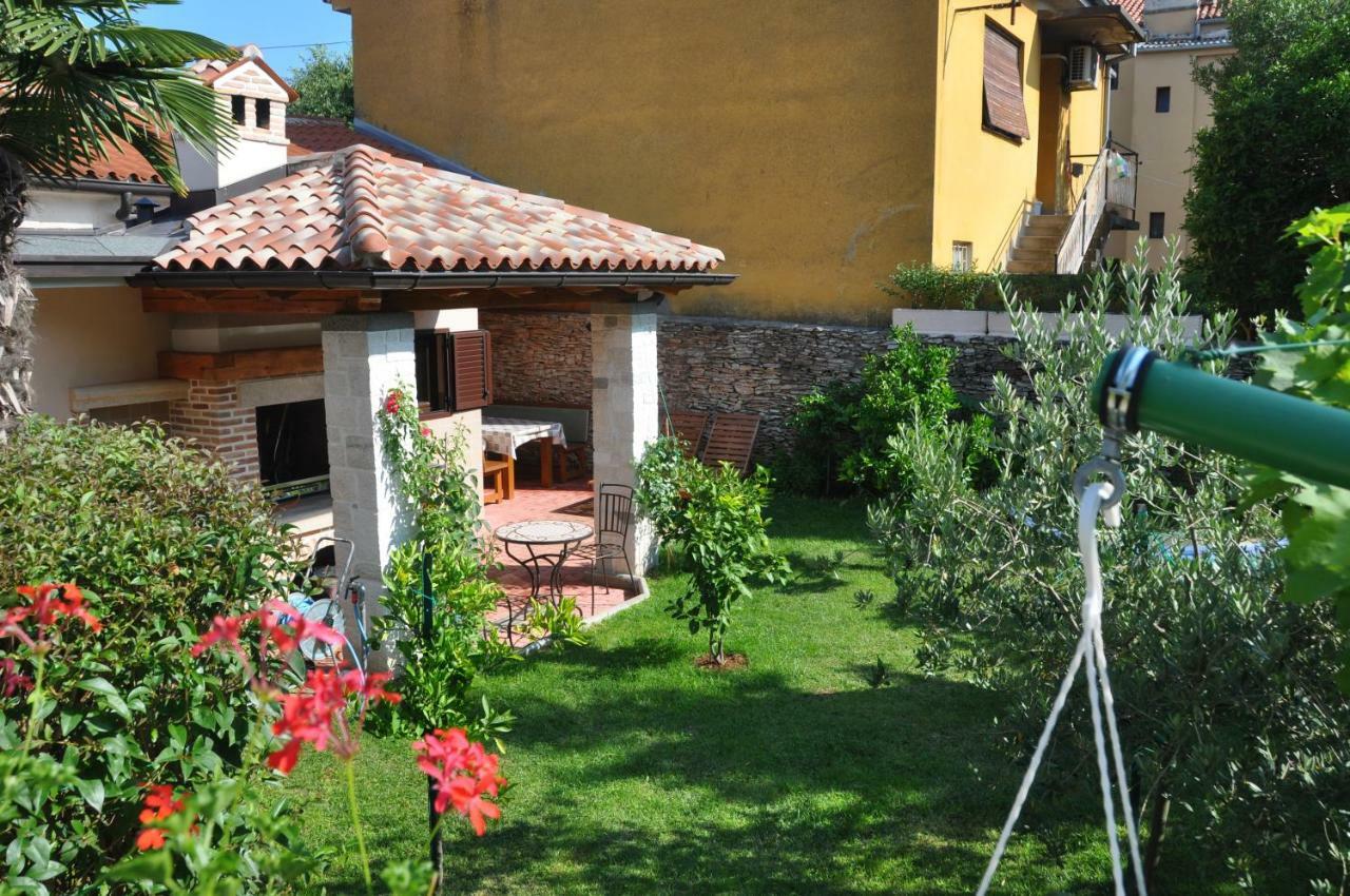 Holiday House Arena Pola Esterno foto