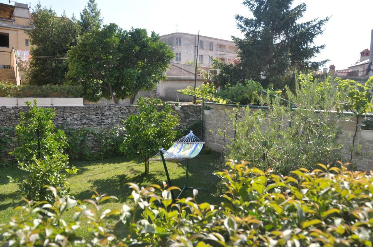 Holiday House Arena Pola Esterno foto